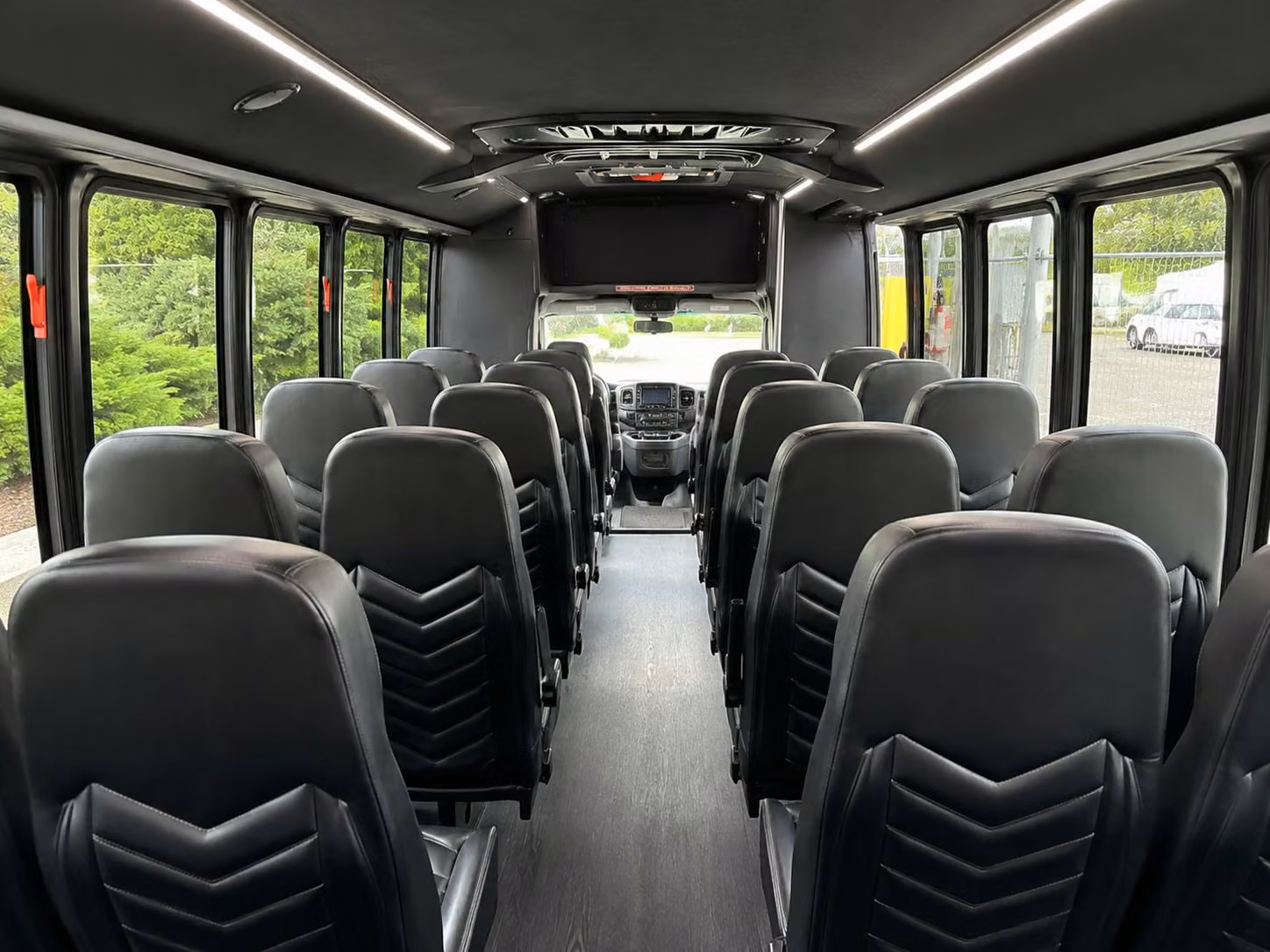 washington 18 passenger minibus rental